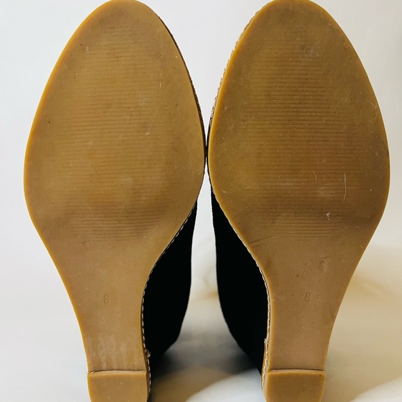 ShoeMint Sutton Wedge Booties. Women’s Size 8. - Picture 3 of 3